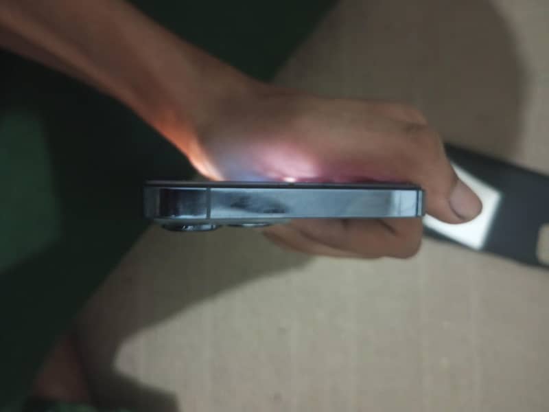 Apple iPhone 13 Pro Max 7