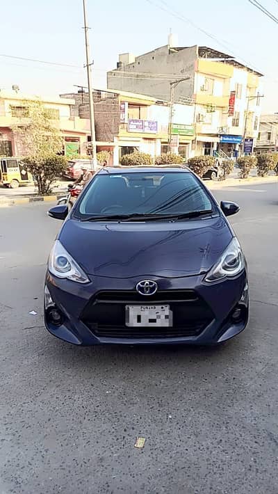 Toyota Aqua 2015