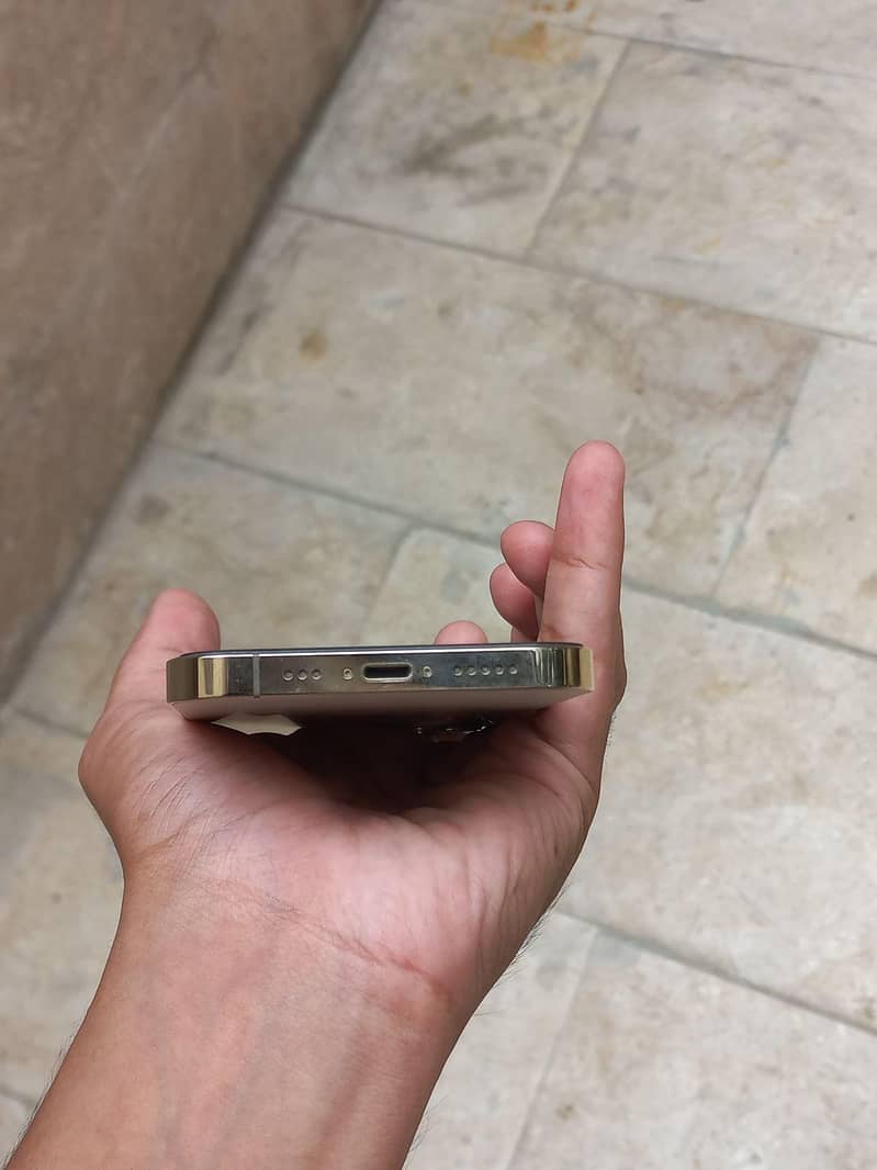 Apple iPhone 12 Pro 5