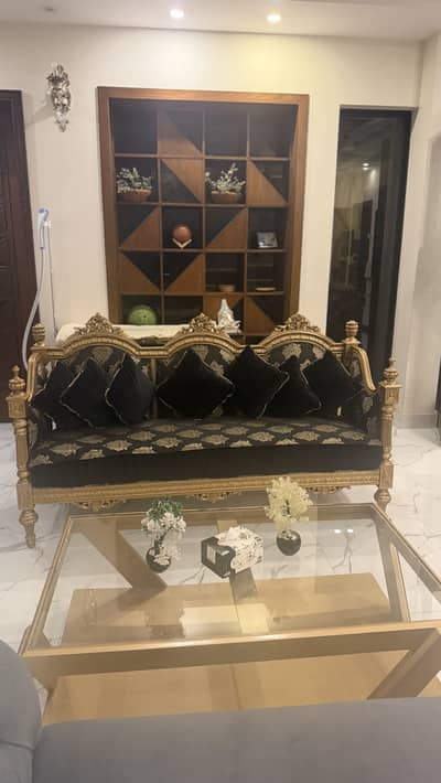 5 Seater Chinioti Wood Sofa Set with Molty Foam – Excellent Condition