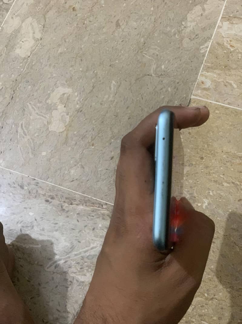 OPPO A76 4
