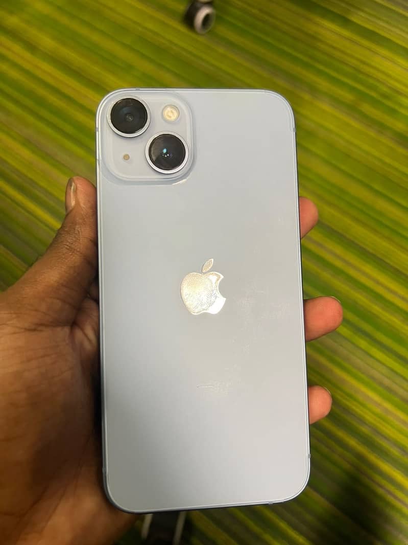 Apple iPhone 14 4