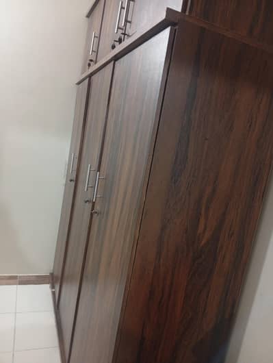 1 year used wardrobe in a very good condition