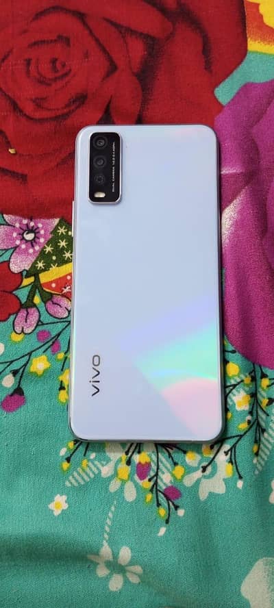 Vivo Y12s with box