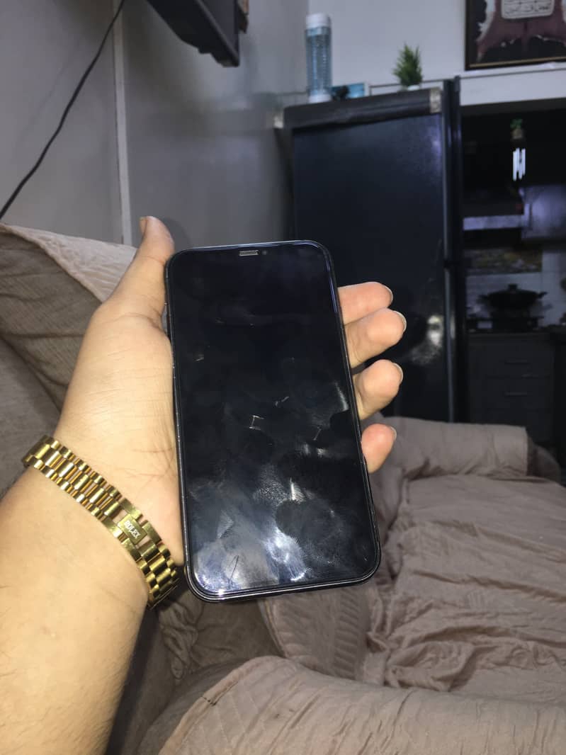 Apple iPhone 11 5