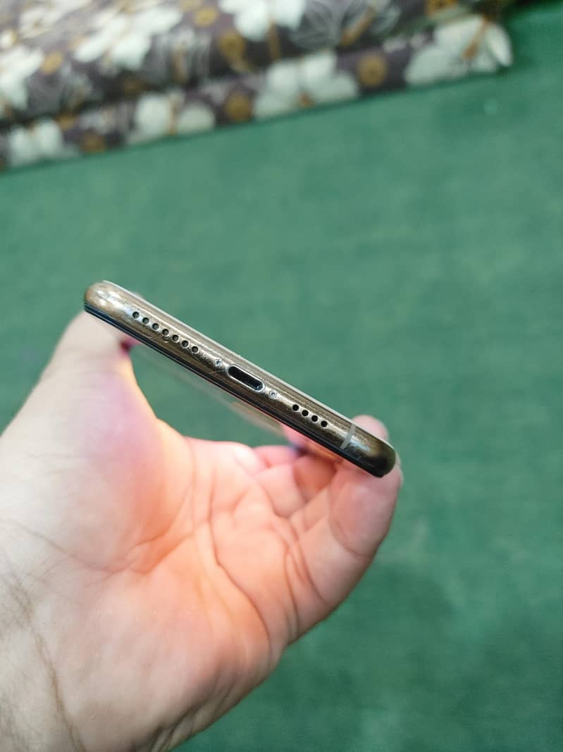 iphone xs max 5