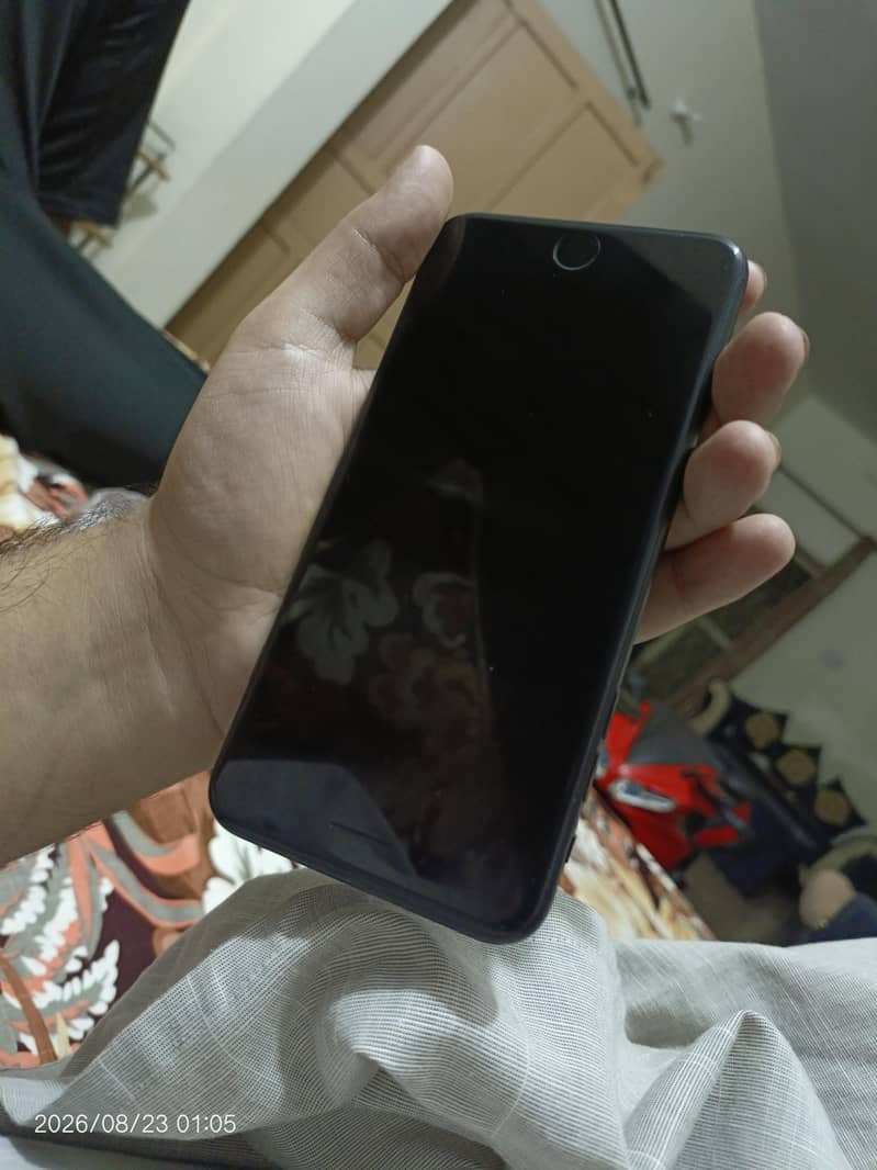 Apple iPhone 7 Plus 7