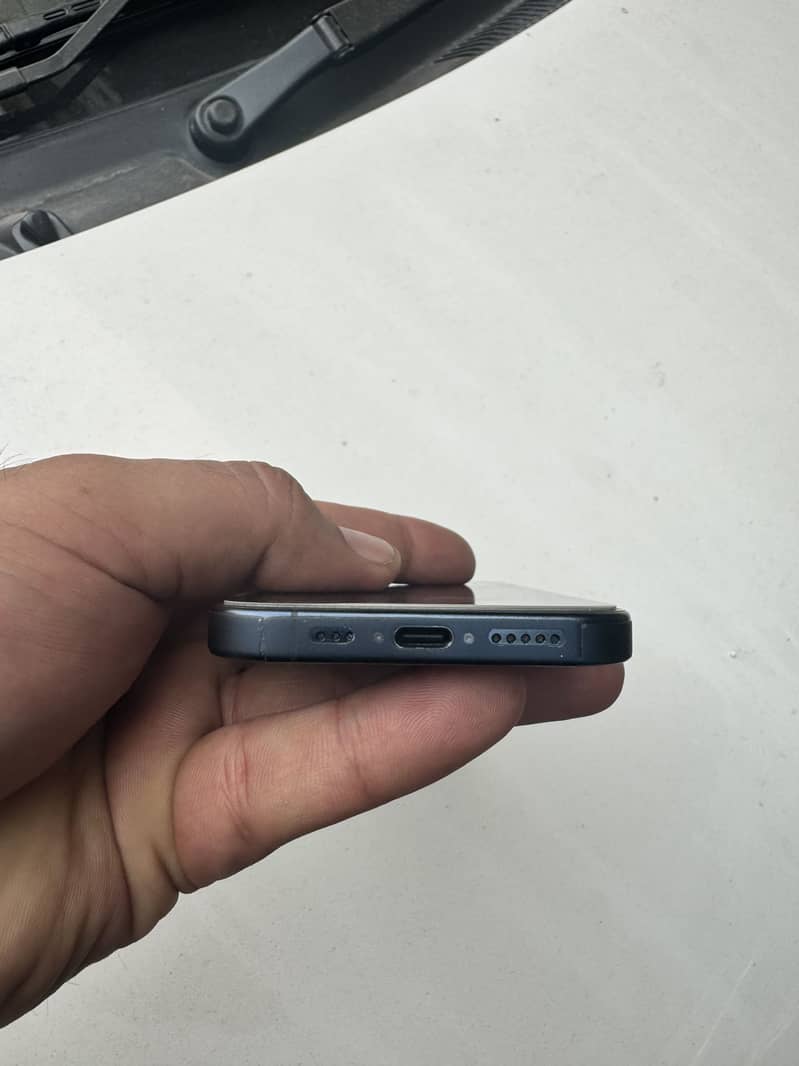 Apple iPhone 15 Pro 1