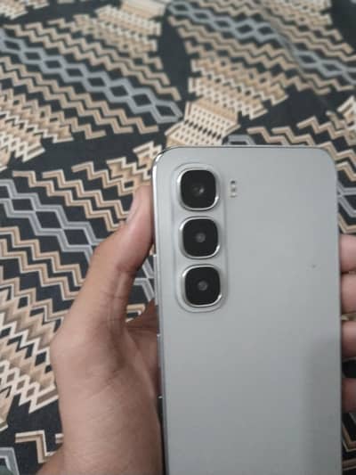Infinix hot 60i 6/128