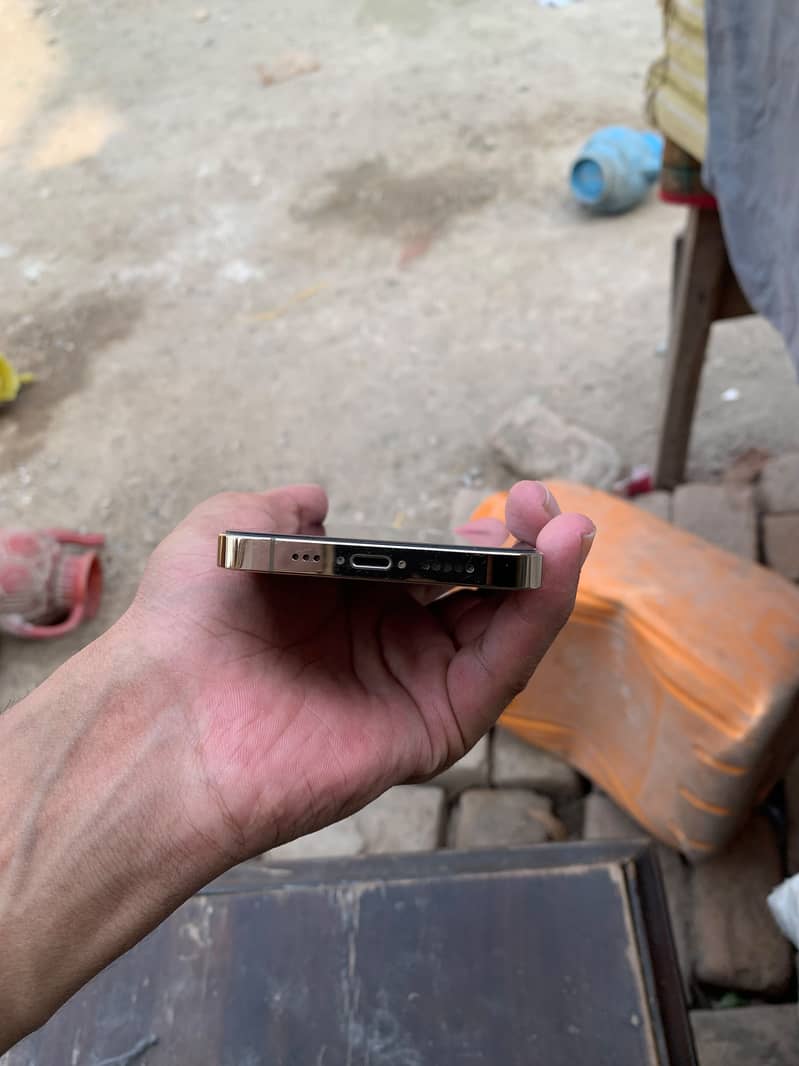 iPhone 13 Pro jv 3