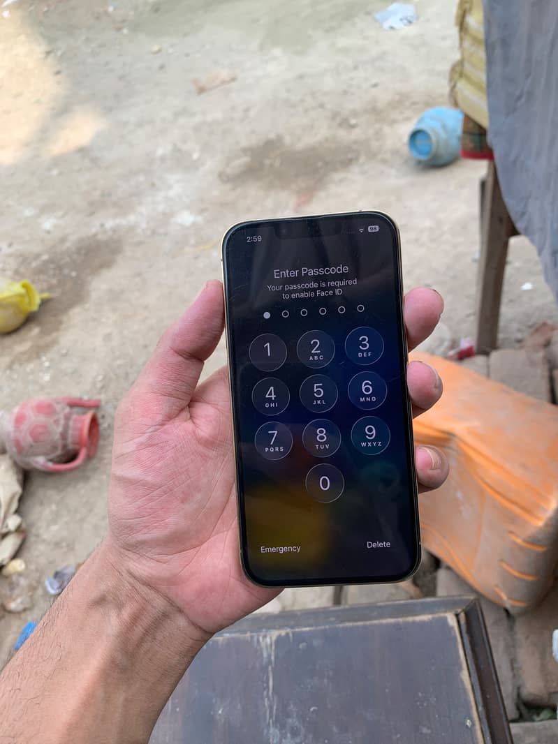 iPhone 13 Pro jv 6