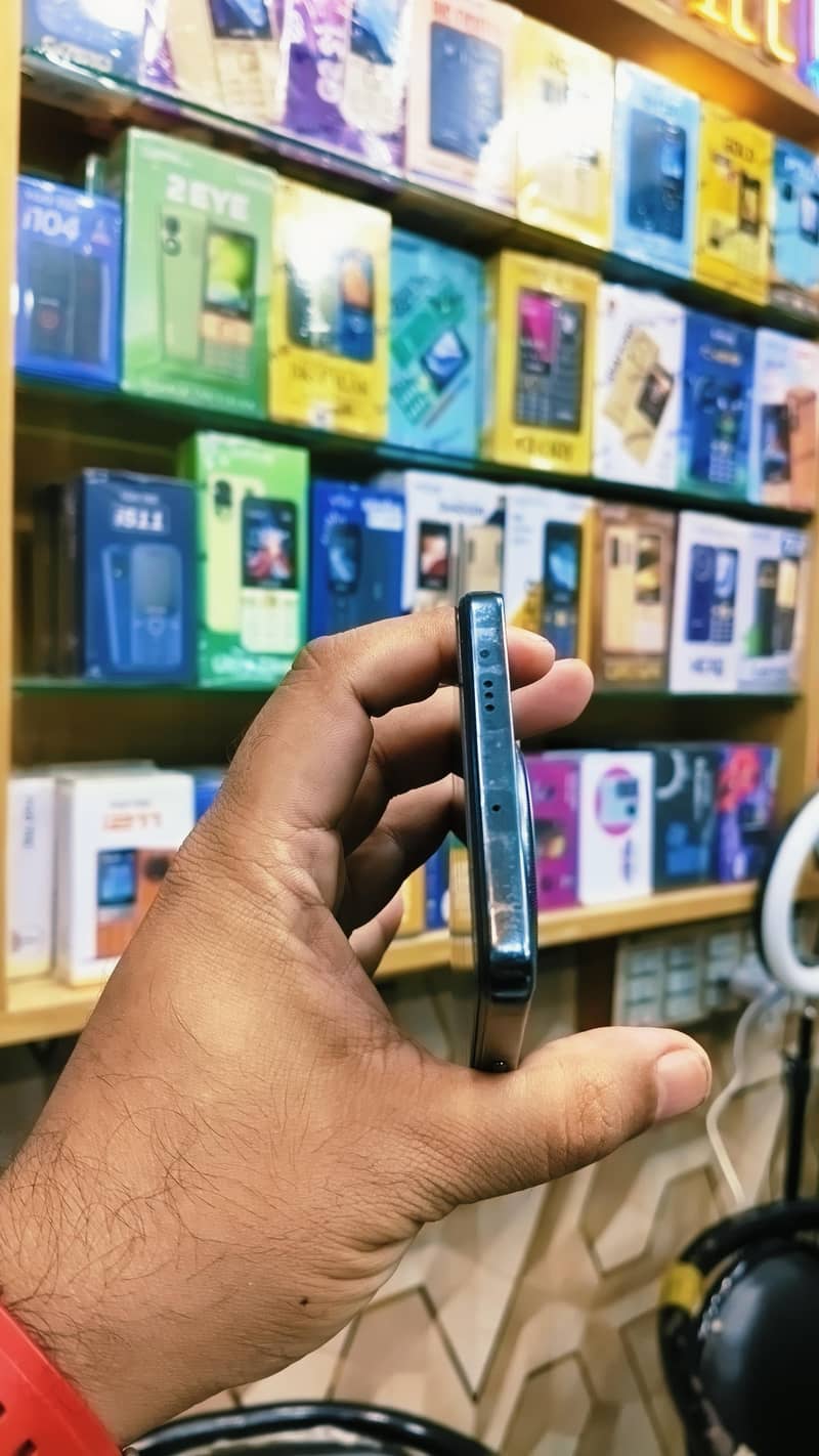 Tecno CAMON 30 6