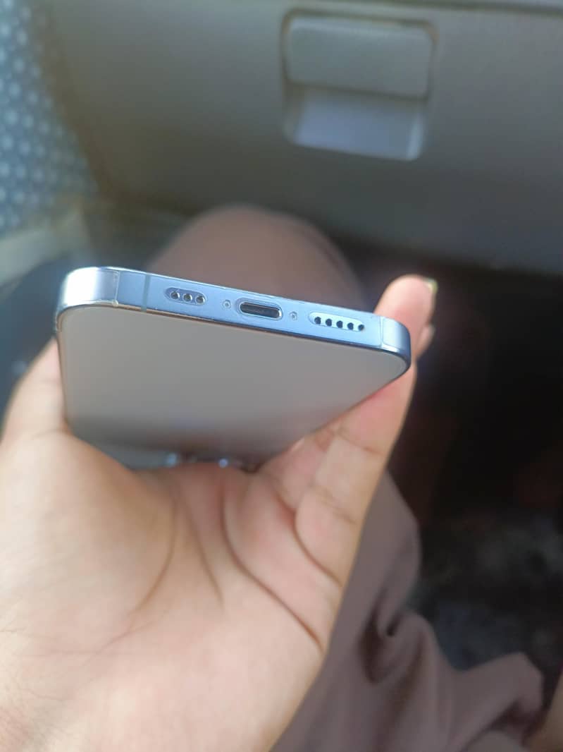 Apple iPhone 13 Pro 2