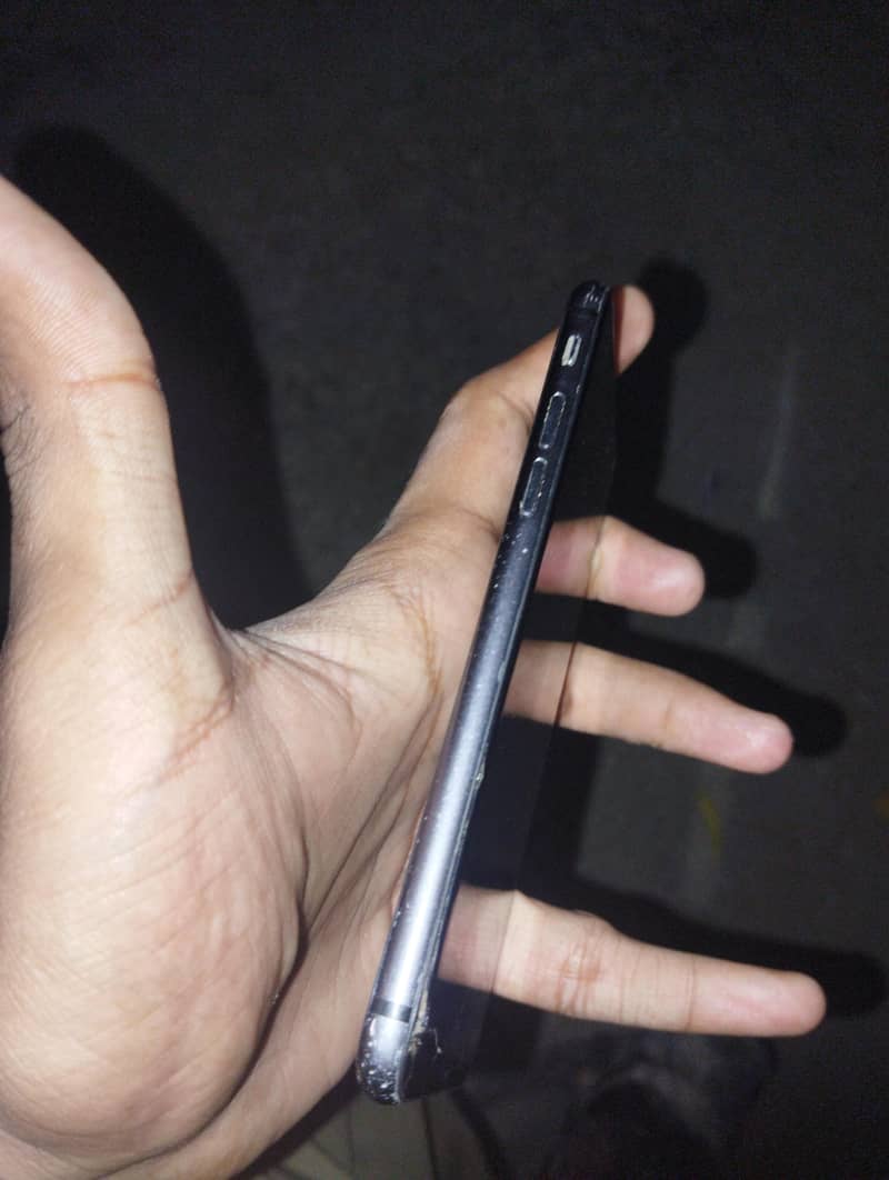 Apple iPhone 8 2