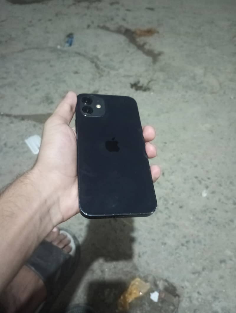 Apple iPhone 12 3
