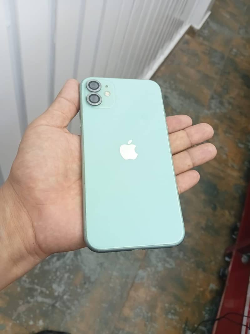 Apple iPhone 11 3