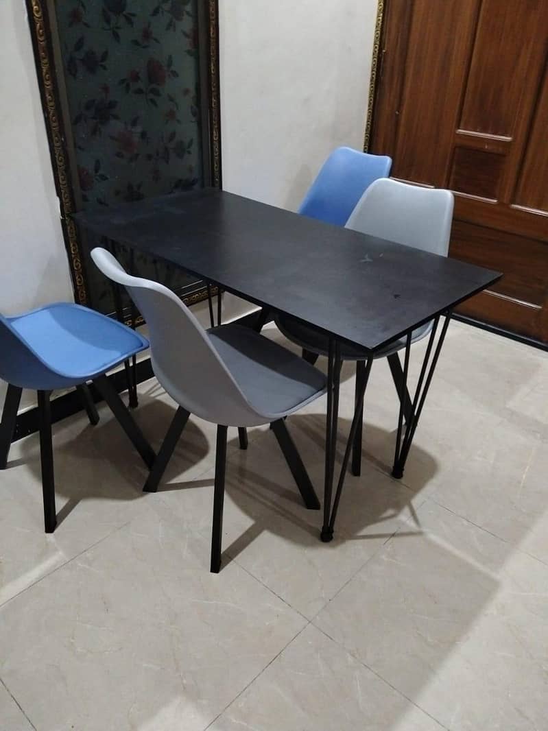 Rectangular shape new home breakfast or dinner table, cafe use table 2