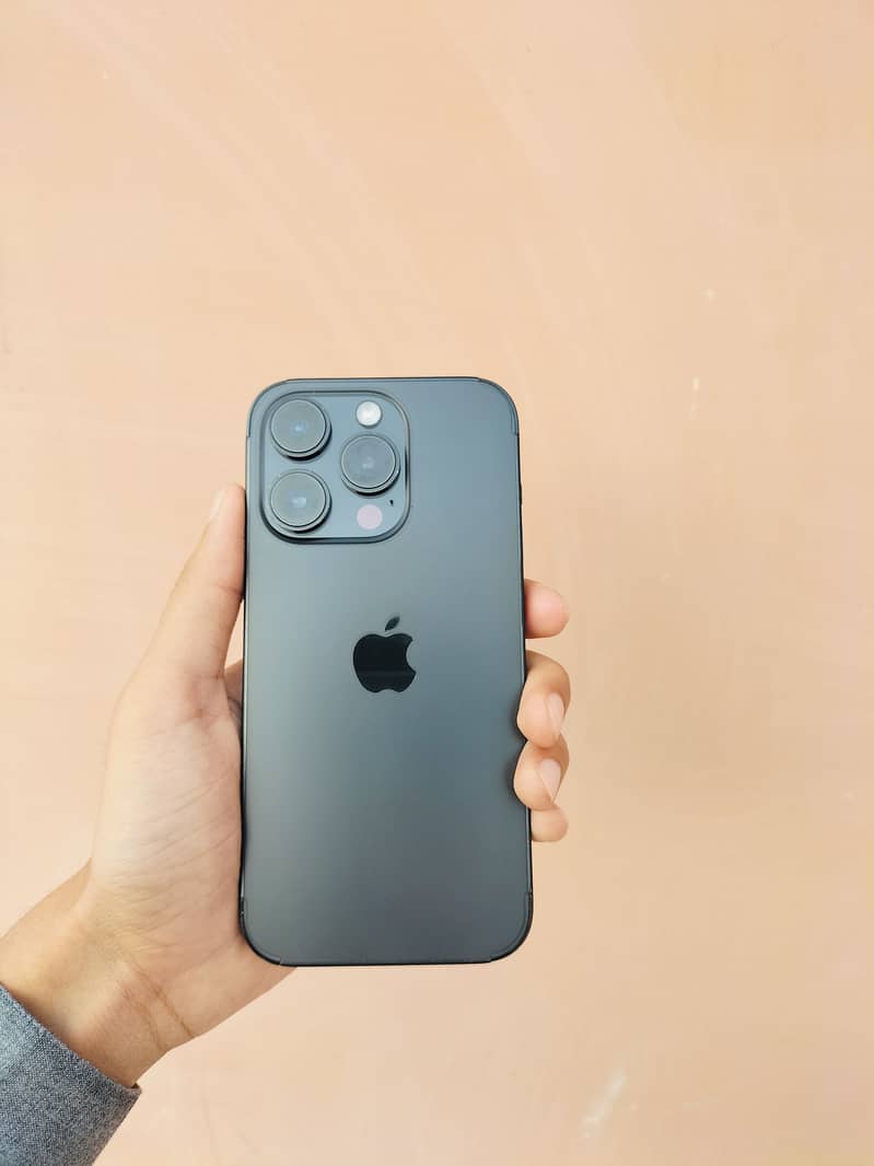 Apple iPhone 14 Pro 4