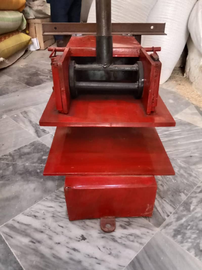 Hand made chappal & sendle making machine 5