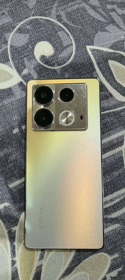 Infinix Note 40