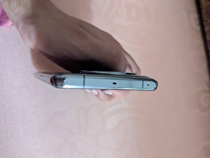 One Plus 11 4