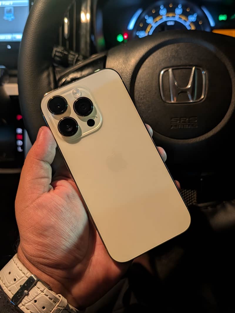 Apple iPhone 14 Pro 0