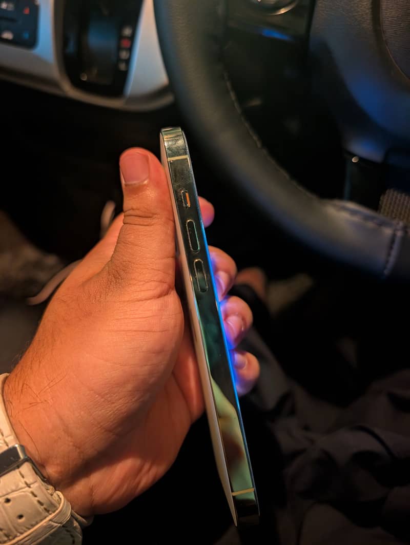 Apple iPhone 14 Pro 9