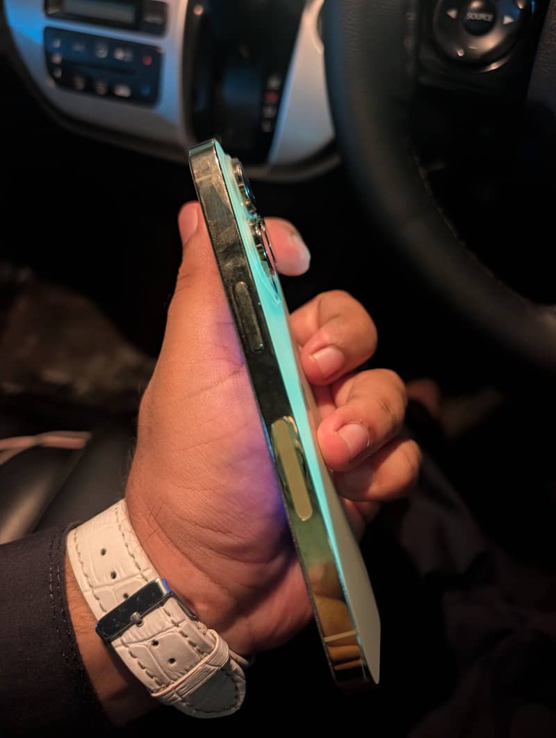 Apple iPhone 14 Pro 10