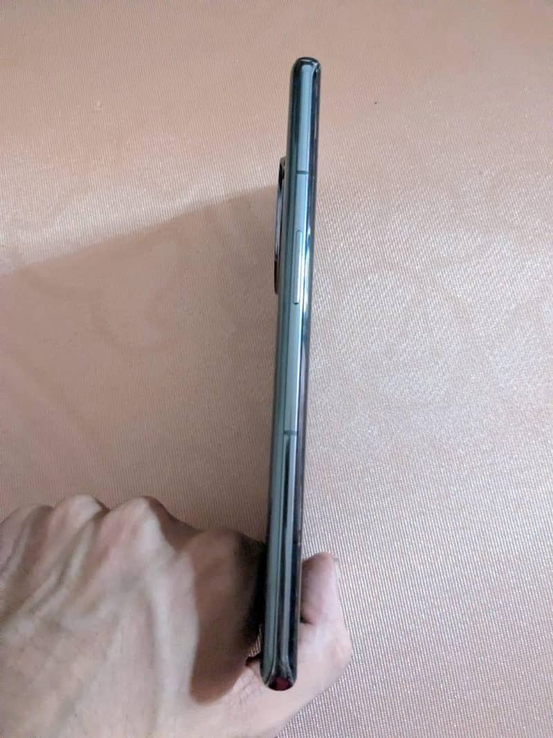 One Plus 11 4