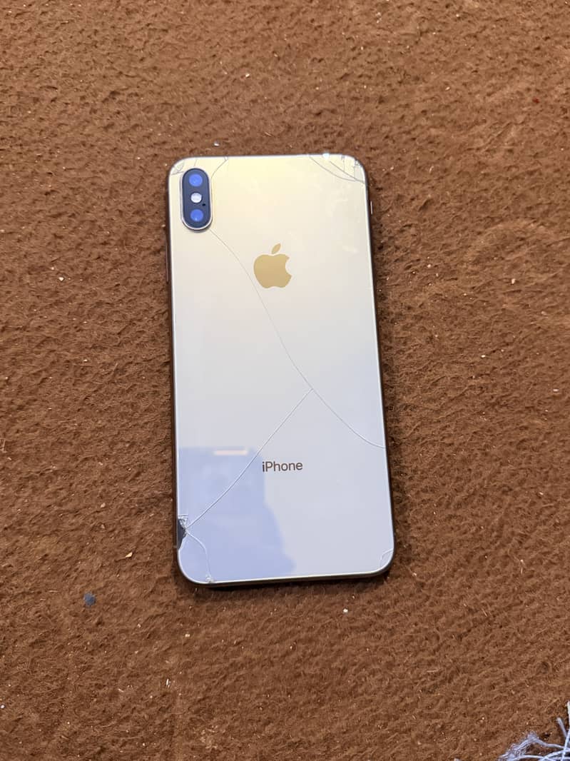 iPhone xs max 1