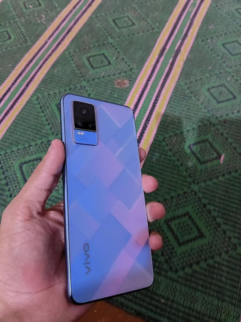 Vivo V21e 1