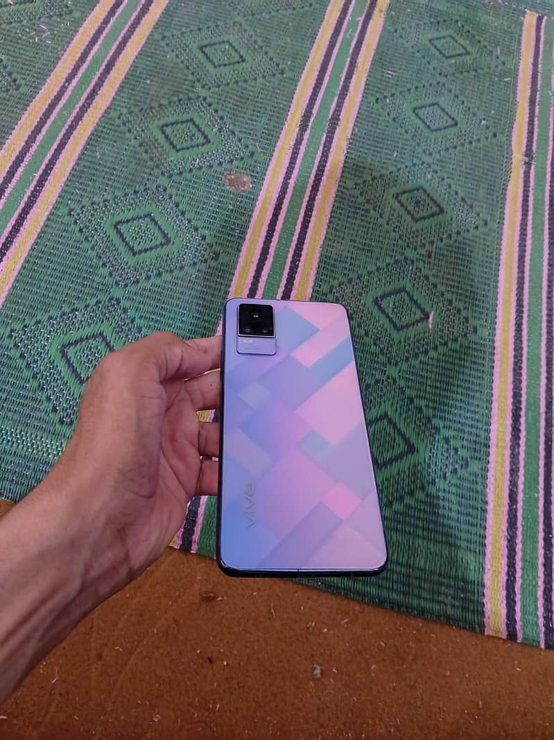 Vivo V21e 4