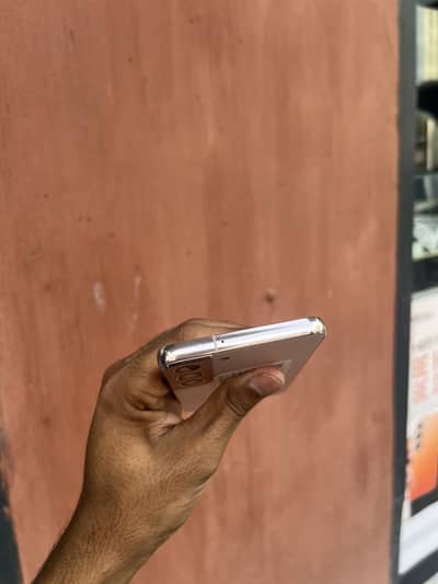 Samsung Mobile S22