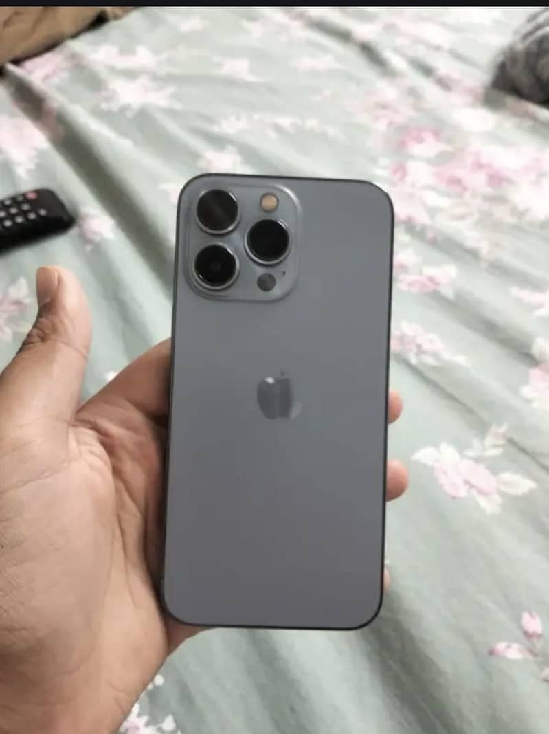 Apple iPhone 13 Pro 3