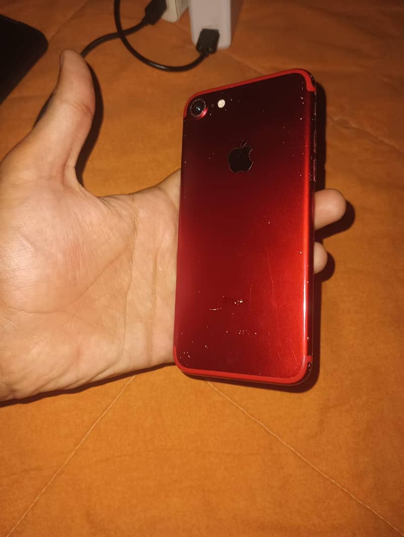 Apple iPhone 7 1