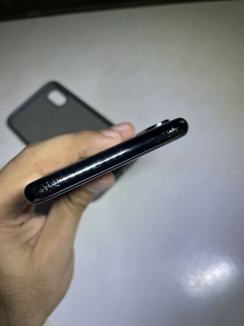 Apple iPhone X 3