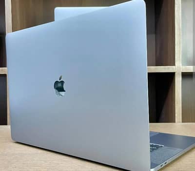 Mac book Pro 2019 16" I9