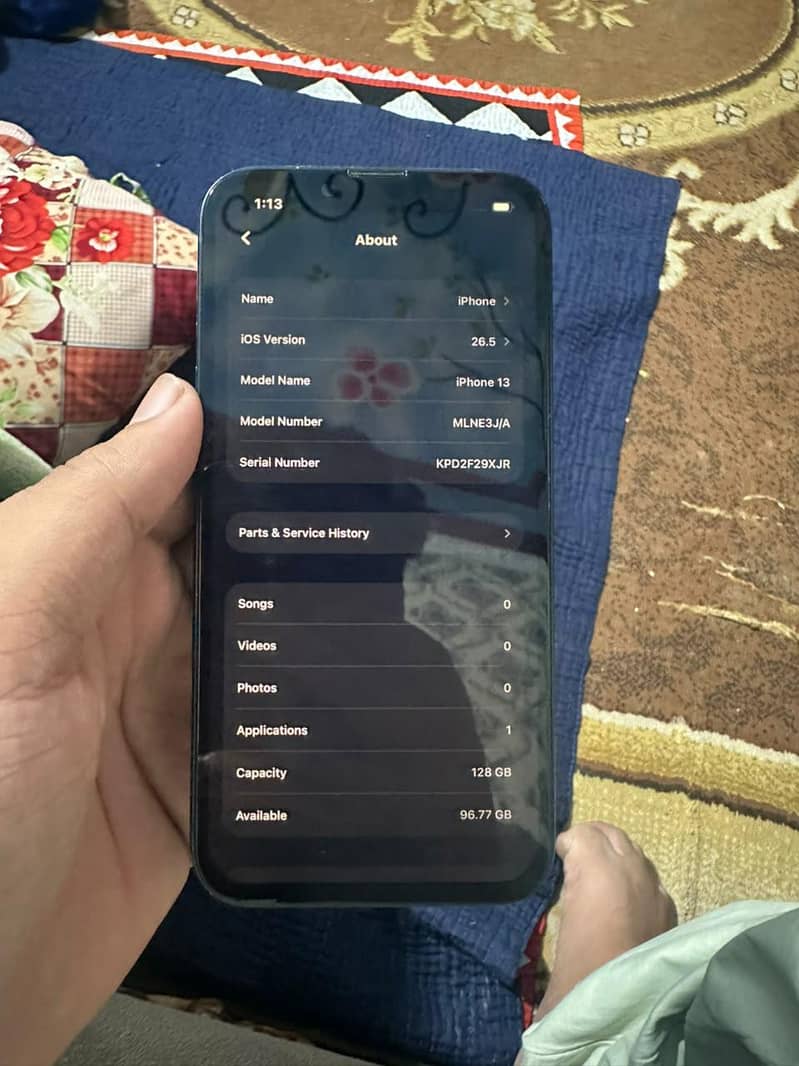 Apple iPhone 13 2