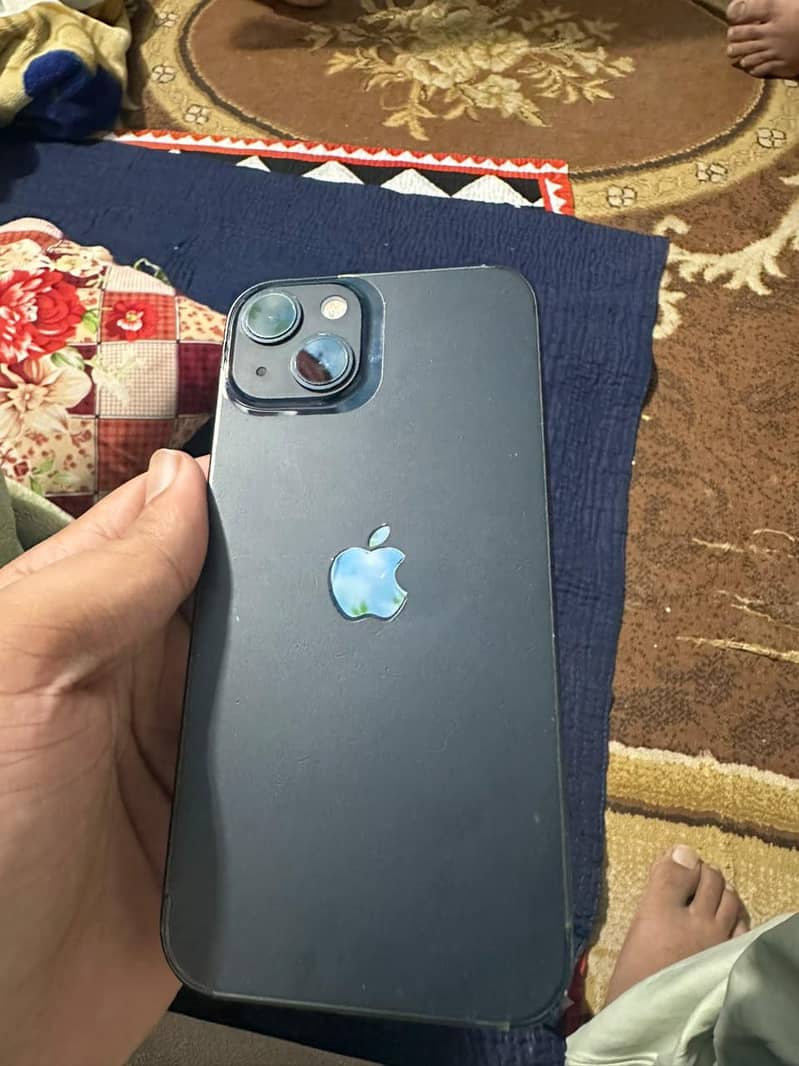 Apple iPhone 13 4