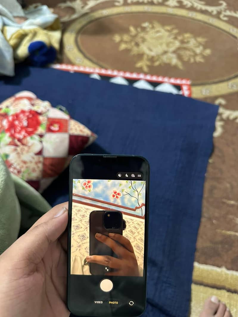 Apple iPhone 13 6