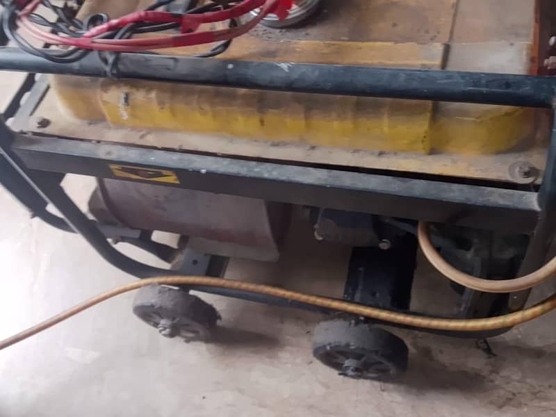 Generator 2.5Kv 2