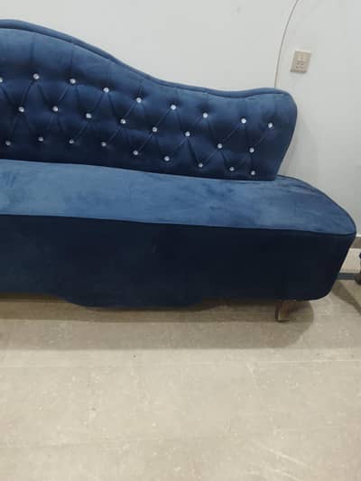 Behtareen Halat Mein Diwan Bed
