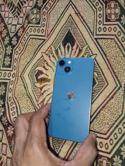 Apple iPhone 13