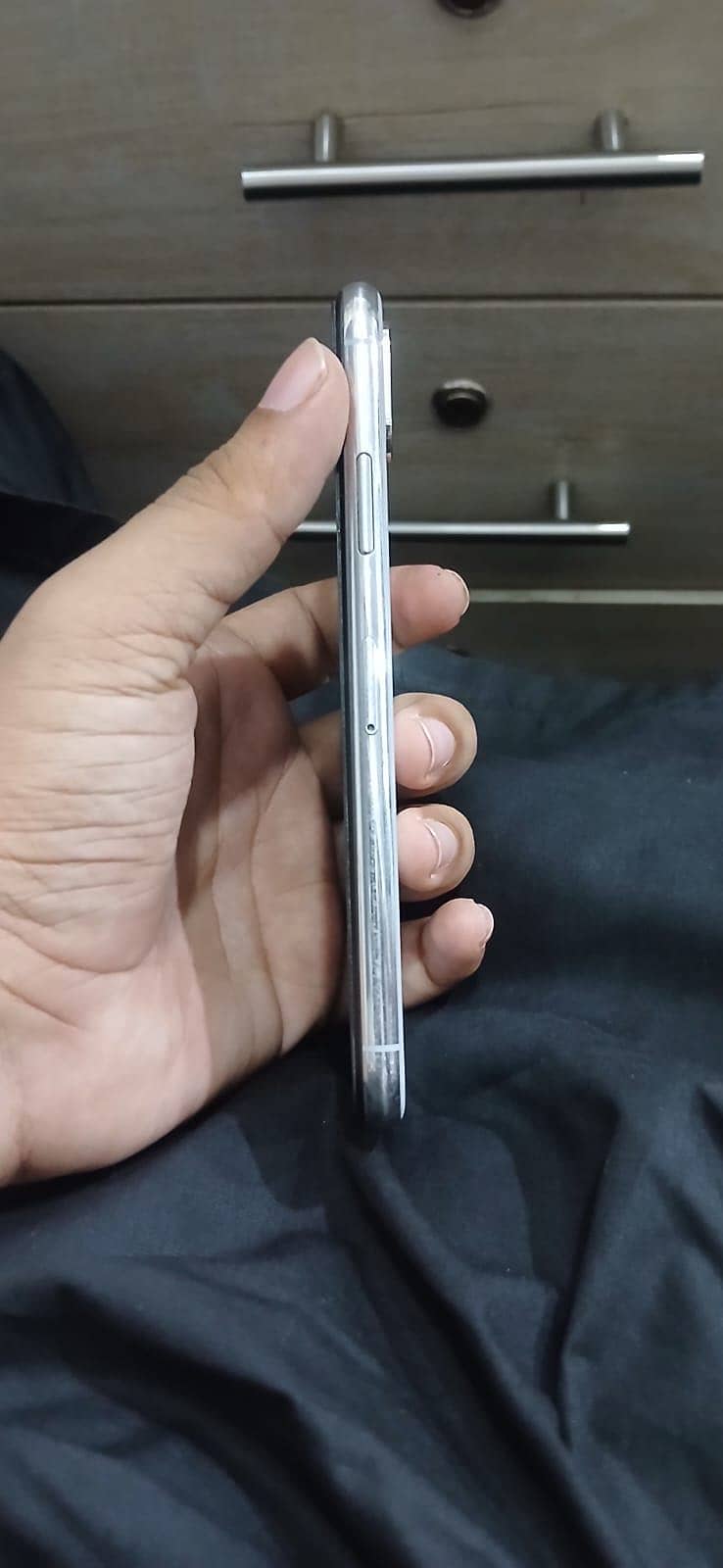 Apple iPhone X 3
