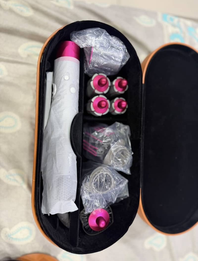 DYSON AIRWRAP COMPLETE SET 0