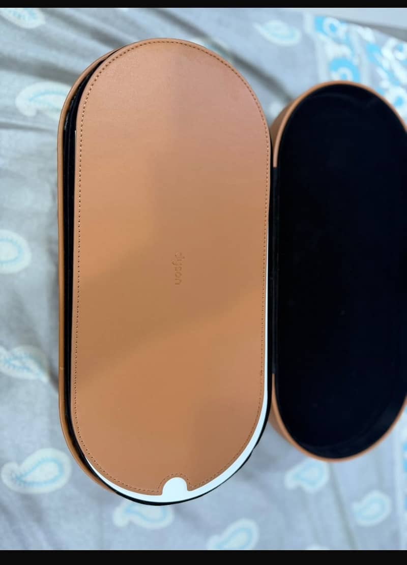 DYSON AIRWRAP COMPLETE SET 4