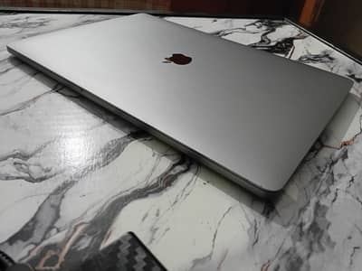 MacBook Pro 16-inch 2019 — i9 | 32GB RAM | 512GB SSD