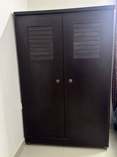 2 door cupboard