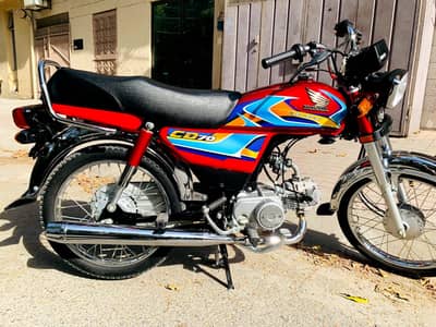 Total original and secratch less bike only 6k km used be carefully
