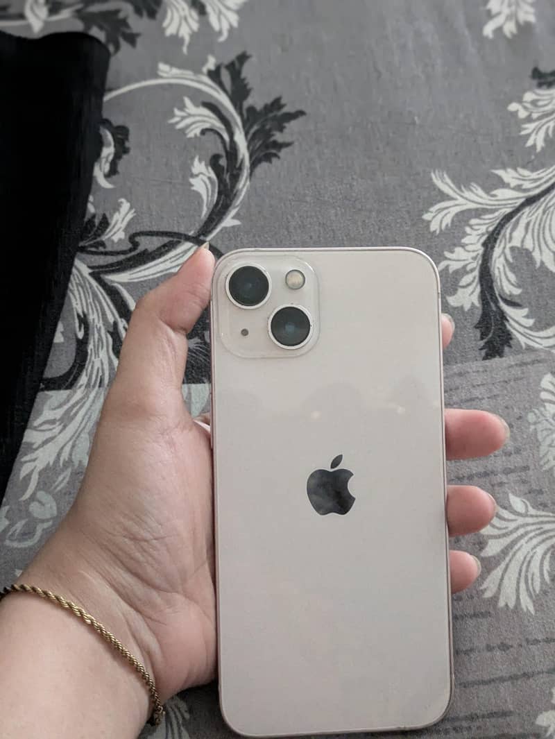 Apple iPhone 13 0